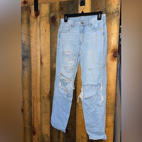 AE mom straight jean - Picture 1 of 1